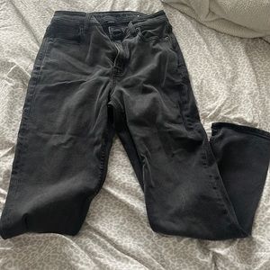 american eagle black mom jean